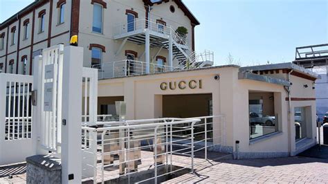 gucci uomo novara azienda contatti